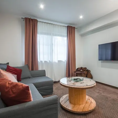 Проживание в семье Dworek Pod Jodlami