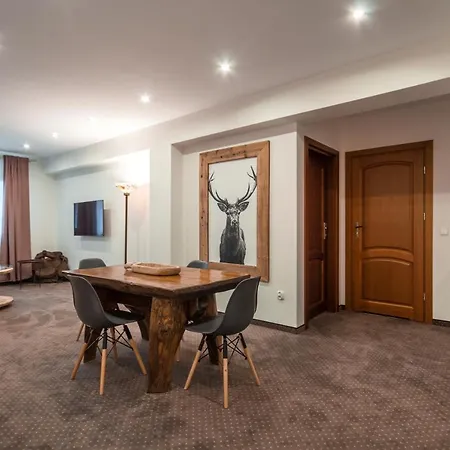 Проживание в семье Dworek Pod Jodlami