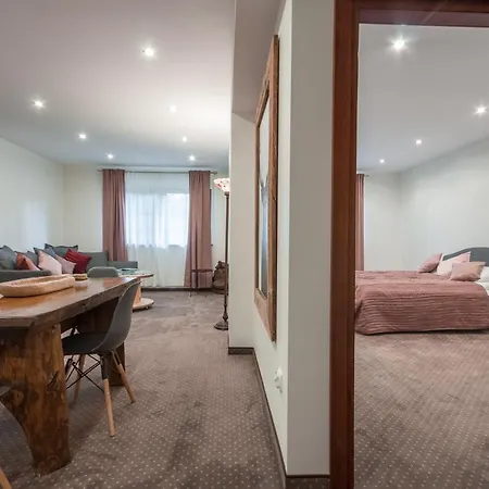 Dworek Pod Jodlami * Закопане