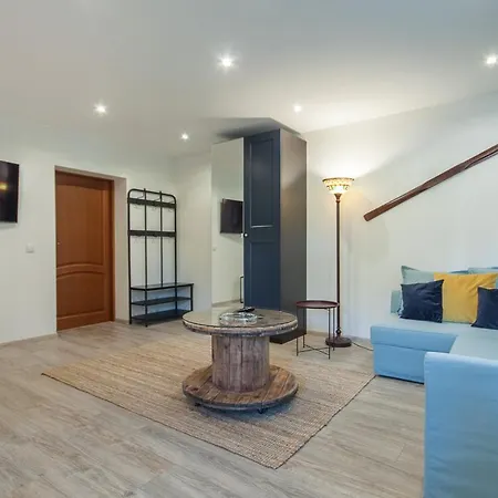 Dworek Pod Jodlami Проживание в семье