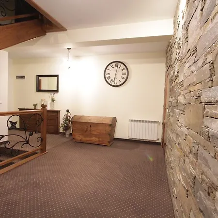 Проживание в семье Dworek Pod Jodlami Закопане