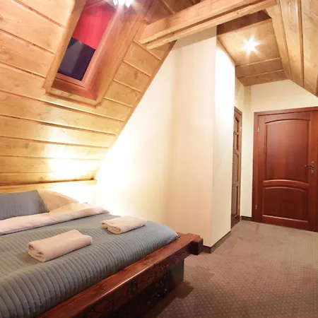 Проживание в семье Dworek Pod Jodlami