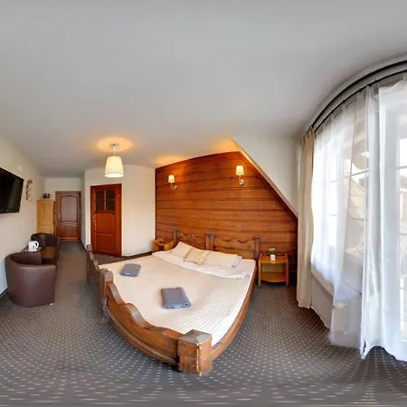 Проживание в семье Dworek Pod Jodlami Закопане